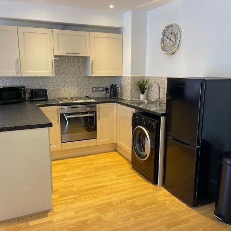 Moda Wigan - Stylish 2 Bed Apartment Central ويجان المظهر الخارجي الصورة
